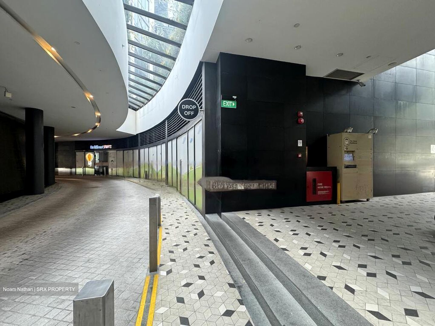 The Venue Shoppes (D13), Retail #473865881